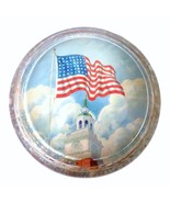 Vintage WW2 Era American Flag Independence Hall Glass Dome Paperweight 1... - $30.17 CAD