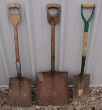 3 Shovels - £14.25 GBP