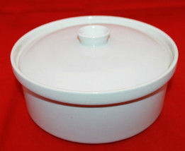 Arabia Finland White Round Casserole Oven Serving Vegetable Bowl Lid  8&quot;... - £93.19 GBP