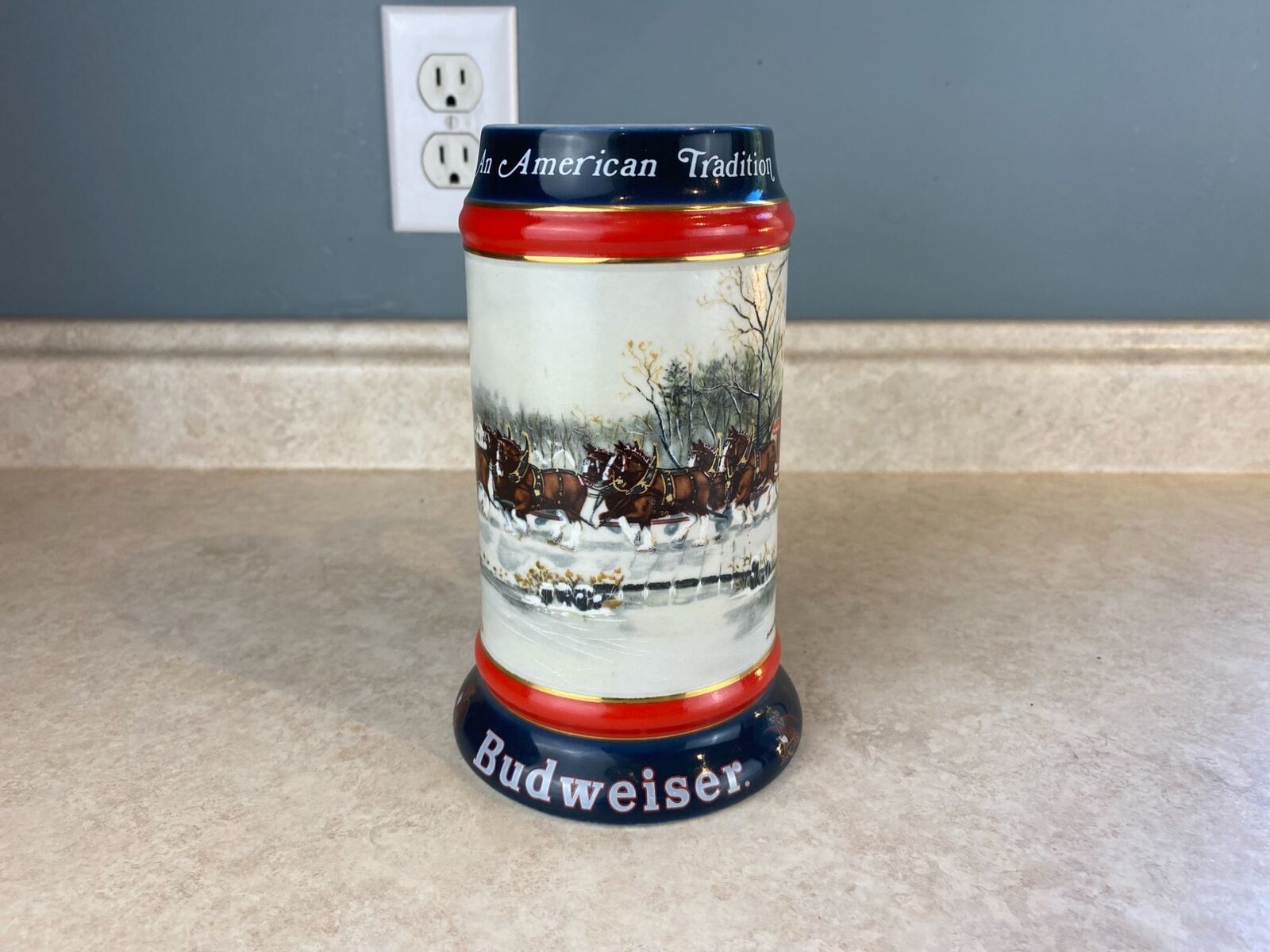 Budweiser An American Tradition 1990 Collector's Series Decorative Tankard Beer  - £14.95 GBP
