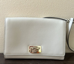 Kate Spade Beige Leather Shoulder bag with Goldtone hardware - £68.36 GBP
