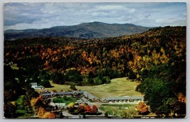 1955 Tobey&#39;s Motor Court rt 3 Plymouth NH Postcard aerial view mountain fall - £5.44 GBP