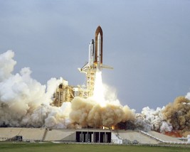 Launch of Space Shuttle Columbia for STS-9 mission Photo Print - £6.96 GBP