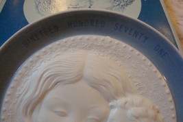 Lladro Collector Plate, hand made in Spain, 1st issue &quot;Mother&#39;s Day1971&quot; - £31.58 GBP
