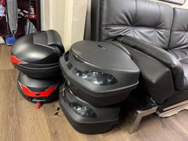 Scooter or Motorcyle Trunks = NEW large - $1,292.93 MXN