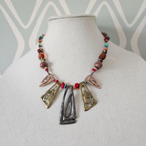 Beautiful Glass Beaded Fashion Necklace w Metal Pendants - £13.05 GBP