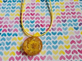 Flower Charm Bundle, including resin charm, necklace, mini flashlight, a... - £8.65 GBP