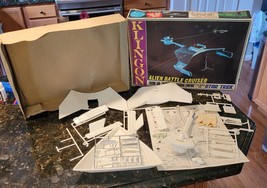 Vintage 1968 AMT Star Trek Klingon Alien Battle Cruiser Model Kit S952 2... - £55.02 GBP