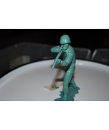 Louis Marx 5 1/4&quot; INCH WW2 Japanese Soldier with Sniper Rifle Vintage #8 - $29.12 CAD