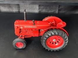 Ertl WD-9 Mc Cormick Utility Farm Tractor Limited Diecast Model Toy 1/16 Scale - £31.59 GBP