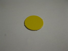 1982 E.T. Extra-Terrestrial Board Game Piece: Yellow Reese&#39;s Piece - £0.79 GBP