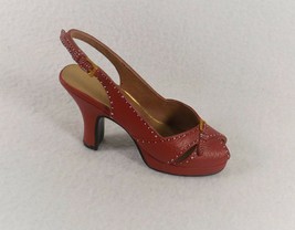 Just The Right Shoe "Pump It Up " Red Heel 2000 Displayed Only/Closed Case - $7.39