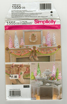 Christmas Holiday Craft Pattern Simplicity 1555 Elaine Heigl Designs Home Decor - $8.00