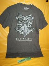 Harry Potter Warner Bros Hogwarts Crest Gray T Shirt Size Adult Small - £23.66 GBP