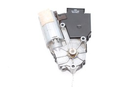 03-08 AUDI A8 S8 D3 SUNROOF MOTOR E5869 image 4