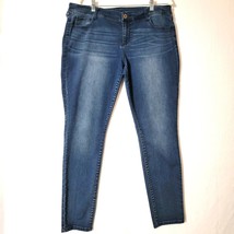 Decree Womens Jeans Size 17Junior Blue Denim Whiskered Skinny Mid Rise - £13.12 GBP