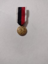ARMY OF OCCUPATION NAVY MEDAL MINIATURE NIP :KY23-4 - $9.85