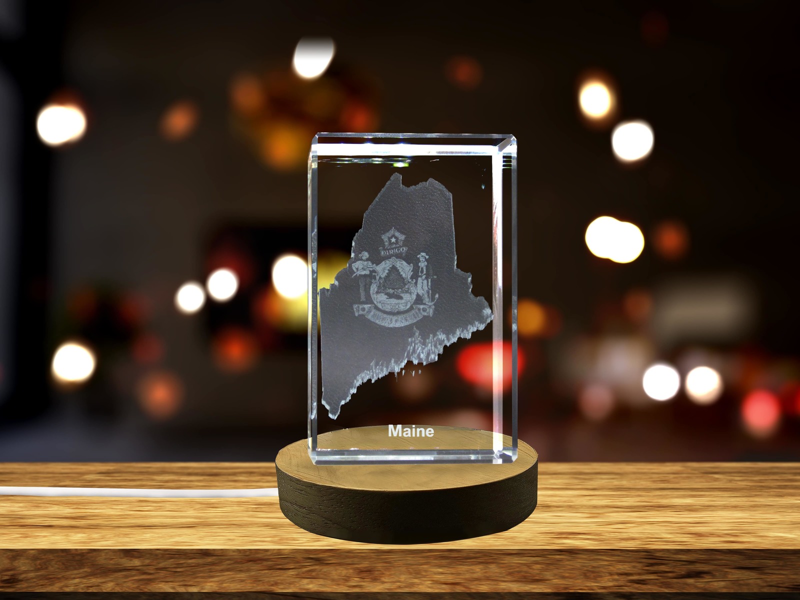 LED Base included | Maine 3D Engraved Crystal 3D Engraved Crystal Keepsake/Gift