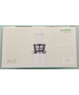 Hurom HP Slow Juicer, White (HP-WWB12) New In Box - $4,471.01 MXN