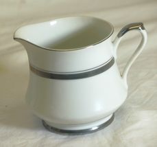 Crown Platinum Empress Japan Footed Creamer Platinum Trim Inner Band - $16.82