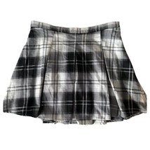 SO Plaid Pattern Mini Skirt Jr Women Size 13 Black High Rise Pleated Sch... - $14.84