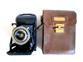 Vintage Folding Bellows Camera w/Kodak Anaston f-6.3 105mm Lens in case - $127.71