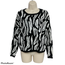 Metric New York Womens Animal Print Crew Neck Sweater Size Medium Black ... - $39.60