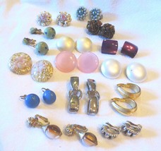 Vtg Jewelry Lot Earrings 14 Pairs Crown Trifari Japan Moonglow Richelieu Lucite - £79.93 GBP