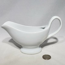 BIA Cordon Bleu Classic White Gravy Boat Syrup Pourer 7.25&quot; x 4.5&quot; EUC - £15.14 GBP