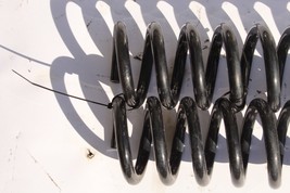 2005-11 MERCEDES-BENZ R171 SLK350 REAR SUSPENSION PAIR L/R COIL SPRINGS K2567 image 2