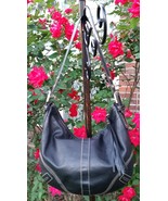 Coach D05S- 8A03 Black Leather Soho Shoulder Tassel Zip Bag, Excellent Condition - $35.00