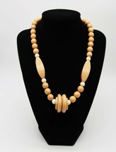 Vtg cream &amp; tan tone wooden geometric shape necklace - £9.43 GBP