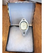 Women&#39;s Varsales Quartz Japan Movt White With Crystal Ships N 24h - $22.99 CAD
