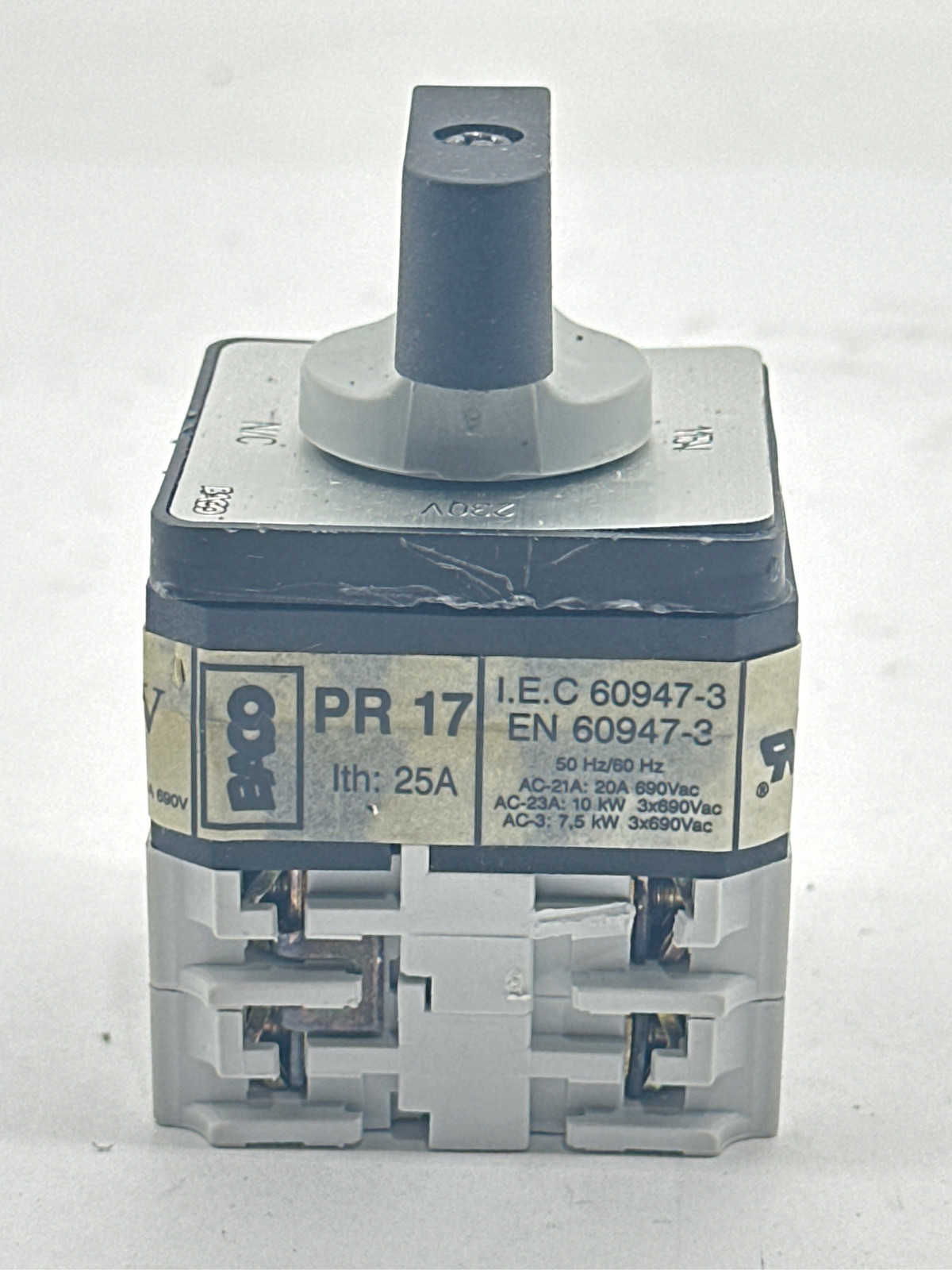 Baco PR 17 Rotary Disconnect Switch, 115-220V 25A  - $65.20