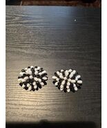 Vintage Shoe Clips West Germany Black White Acrylic Bead Cluster - $238.89 MXN