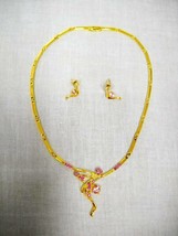 Fancy Swirl Design Pastel Pink Rhinestone Gold Tone Link Necklace &amp; Earrings - £7.82 GBP