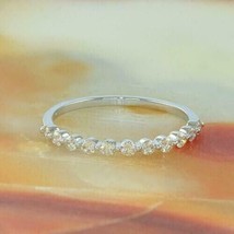 Alianza de boda 0,55 quilates anillo de aniversario de moissanita blanca de... - £197.26 GBP