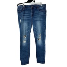 Kenzie Women&#39;s Distressed Denim Jeans Size 14 - $20.48
