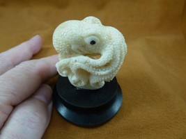 (tb-octo-50-2) standing white Octopus TAGUA NUT palm figurine Bali reef ... - $56.09