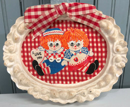 Vintage Raggedy Ann &amp; Andy 7&quot; Plaster Googly Eye Craft Hanging Decor Plaque - £9.27 GBP