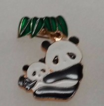 Panda Bear &amp; Baby Panda Bear Under a Tree Pin Lapel - £9.78 GBP