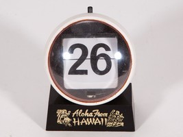 Vintage Kitsch Perpetual Calendar - Midcentury &quot;Aloha from Hawaii&quot; Plast... - £33.63 GBP