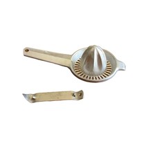 Vintage Foley Aluminum Juicer Reamer Citrus + Bonus Ekco Safe Edge Can P... - $177.40 MXN