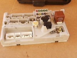 01-04 Lexus LS430 Rear Trunk Fusebox Relay Junction Box 82670-50072 image 7