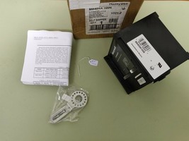 Honeywell M8405A1006 3 Position Damper Actuator Economizer 24V - New - $44.07
