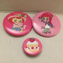 2023 Los Angeles Comic Con Booth 3 Strawberry Shortcake Buttons - £6.74 GBP