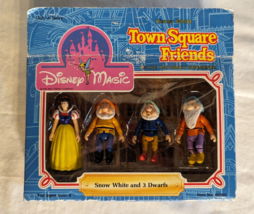 Vtg 1988 Disney Magic Town Square Friends Snow White And 3 Dwarfs Sears 60305 - £10.60 GBP