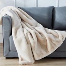 Cassilda Luxury Chinchilla Faux Fur Throw Blanket (50&quot; x 60&quot;) - £66.37 GBP