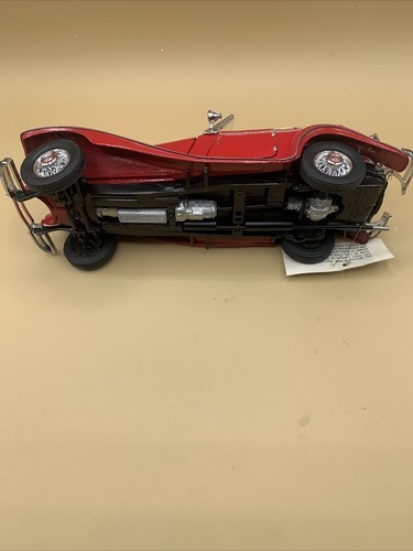 A Franklin Mint 1/24 Scale Precision The 1936 Mercedes  500 K Roadster Missing Item image 15