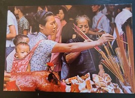 Buddhists Paying Homage To Buddha in A Chinese Temple - £4.62 GBP